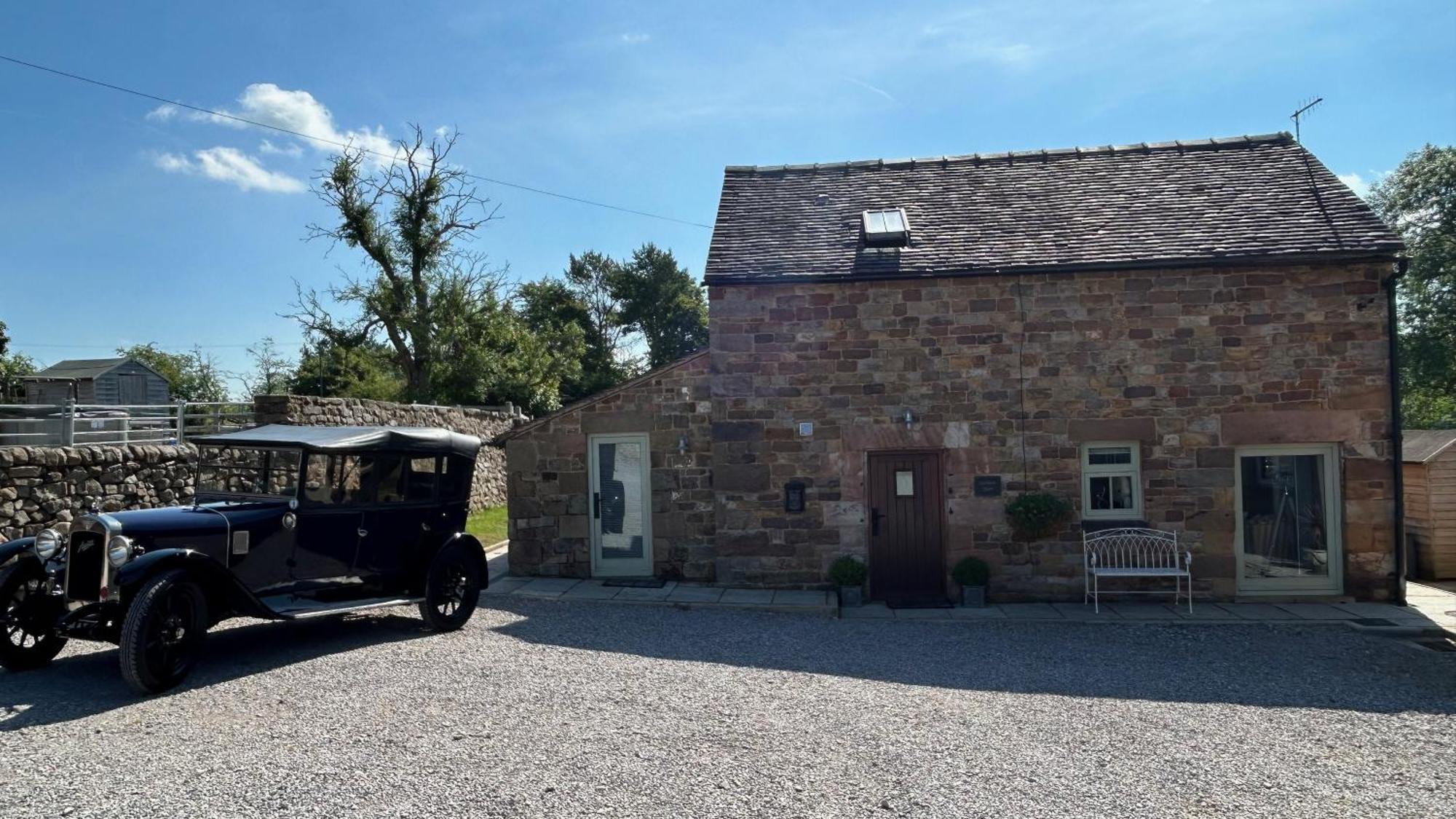 Chic 2 Bed Peak District Cottage Barn Near Alton Towers, Polar Bears, Chatsworth House Leek Dış mekan fotoğraf